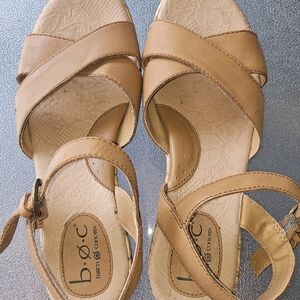 B.O.C. wedge sandals, leather, camel, size 8
